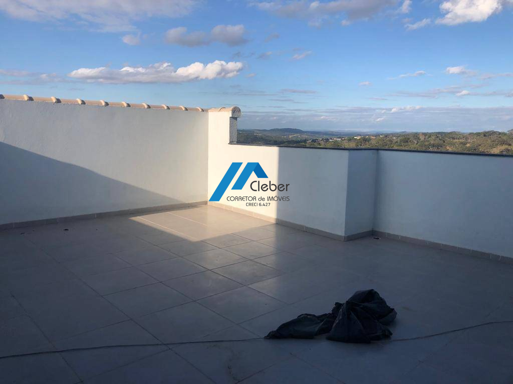 APARTAMENTO DE COBERTURA COM 2 VAGAS. - CLÉBER IMÓVEIS