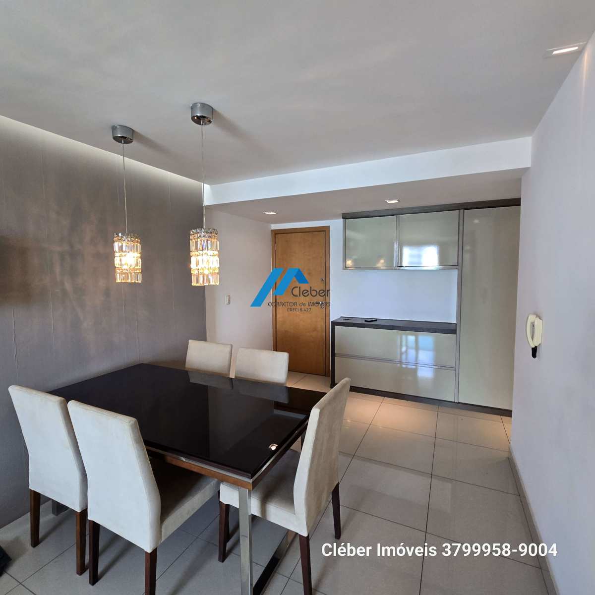 Apartamento à venda, Centro, com 2 quartos com suite, elevador, Centro. - CLÉBER IMÓVEIS