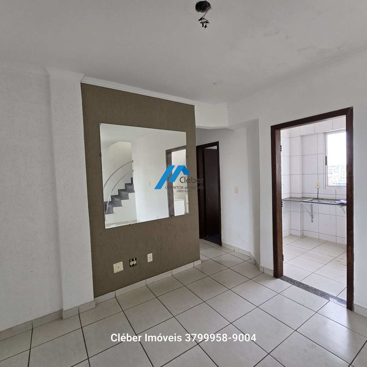 Cobertura no Centro, com 3 quartos, Suíte, Garagem, varandas. Watzap 37.99958-9004 - CLÉBER IMÓVEIS