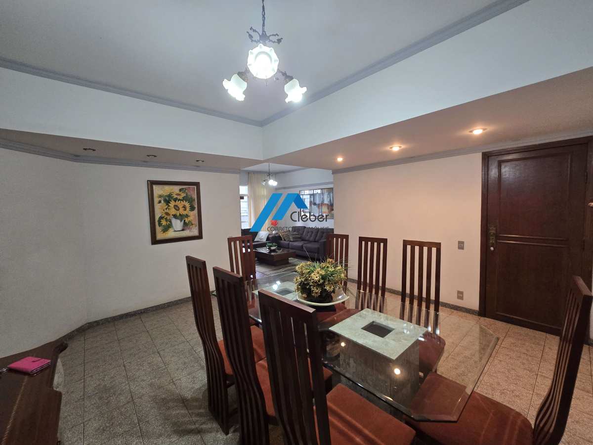 Apartamento à venda no Centro,com 4 quartos, suite, 2 vagas.