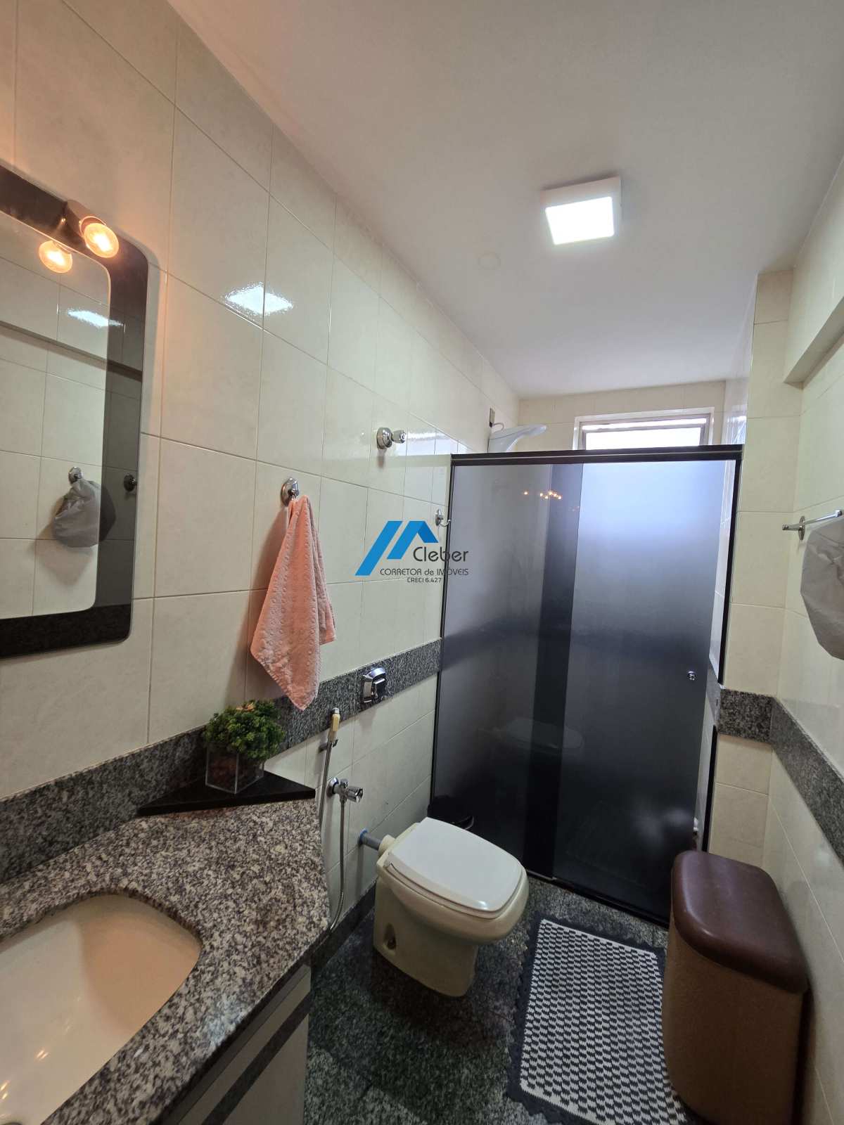 Apartamento à venda no Centro,com 4 quartos, suite, 2 vagas.