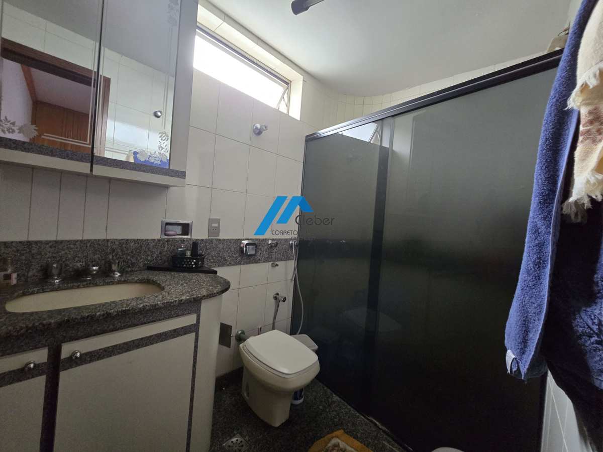 Apartamento à venda no Centro,com 4 quartos, suite, 2 vagas.