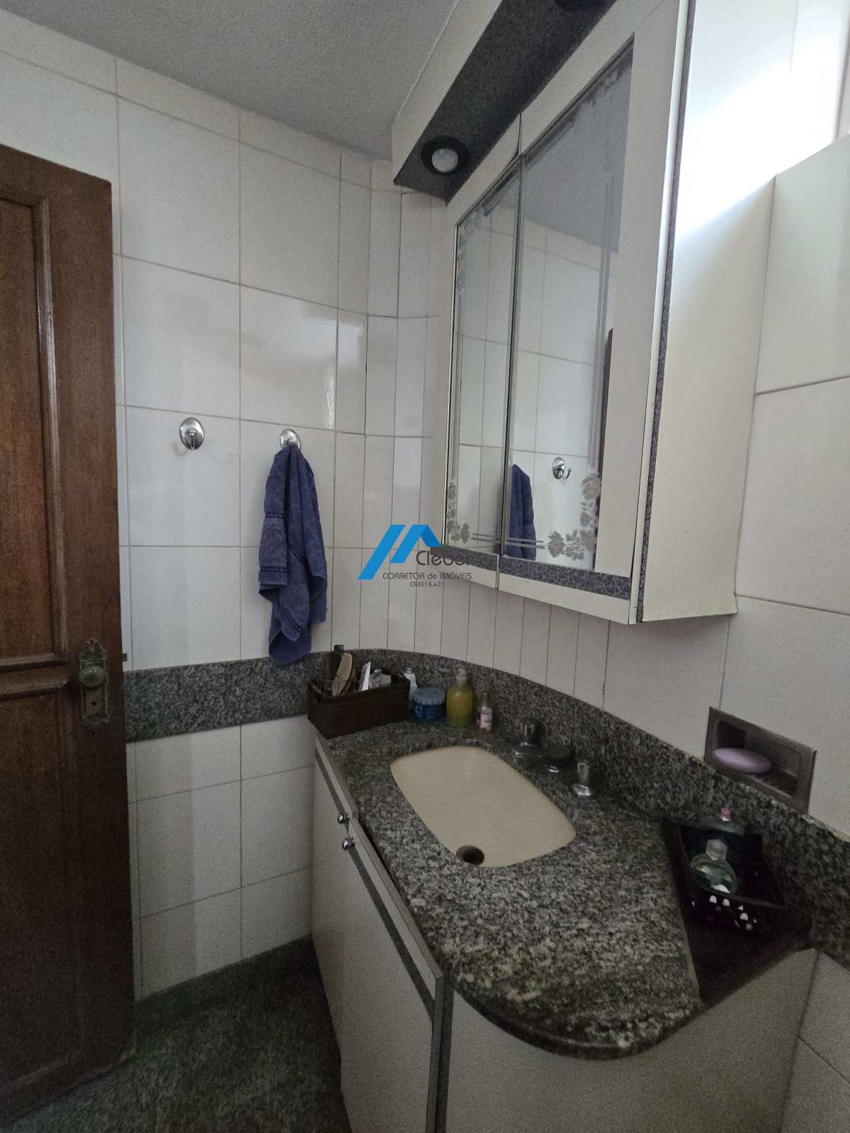 Apartamento à venda no Centro,com 4 quartos, suite, 2 vagas.
