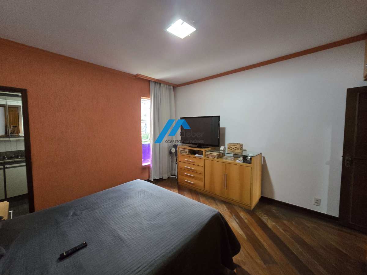 Apartamento à venda no Centro,com 4 quartos, suite, 2 vagas.