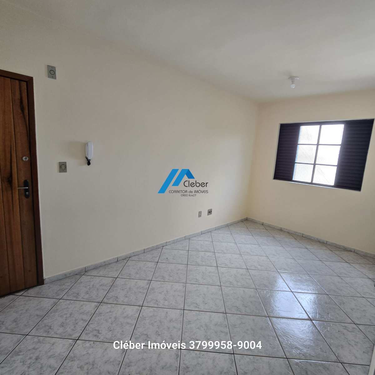 Apartamento venda próximo ao mercado, 3 qtos suite, garagem em prédio  pequeno.  Ligue 3799958-9004 - CLÉBER IMÓVEIS