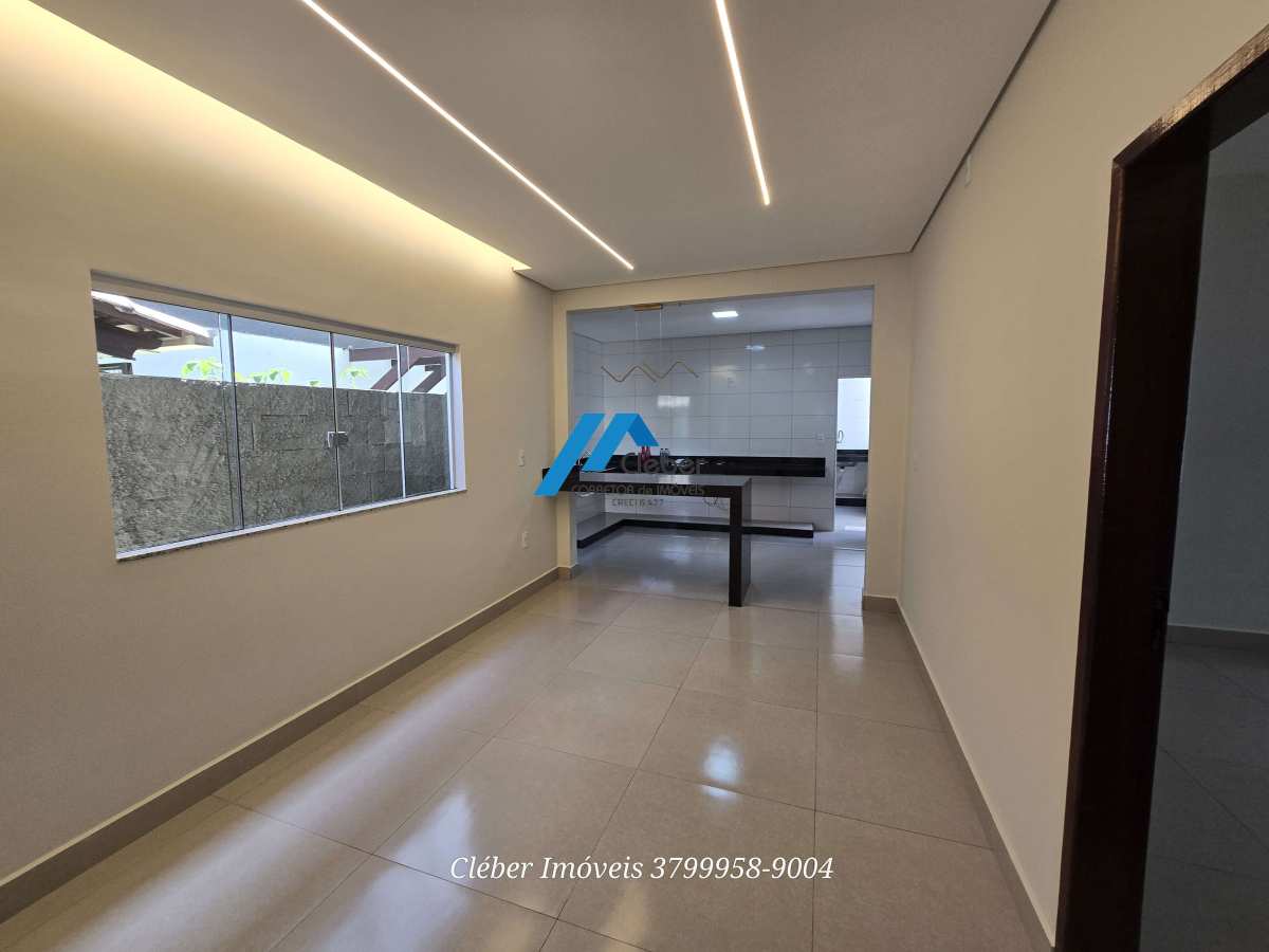 Casa no Centro comercial ou residencial, 3 quartos, suite e 3 vagas. - CLÉBER IMÓVEIS