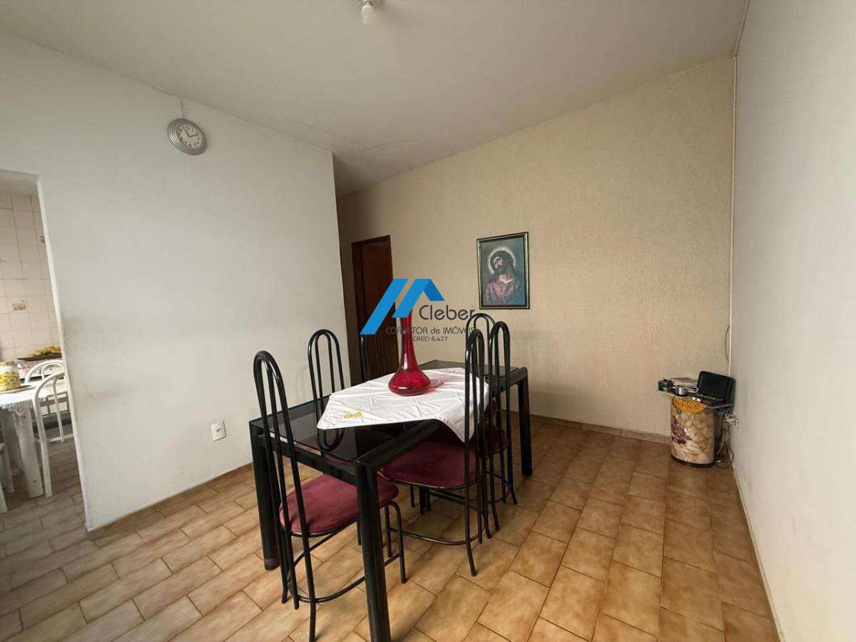 Casa à venda em Divinópolis, Bom Pastor, com 3 quartos, 360m² Casa à venda em Divinópolis, Bom Pastor, com 3 quartos, 360m² - CLÉBER IMÓVEIS