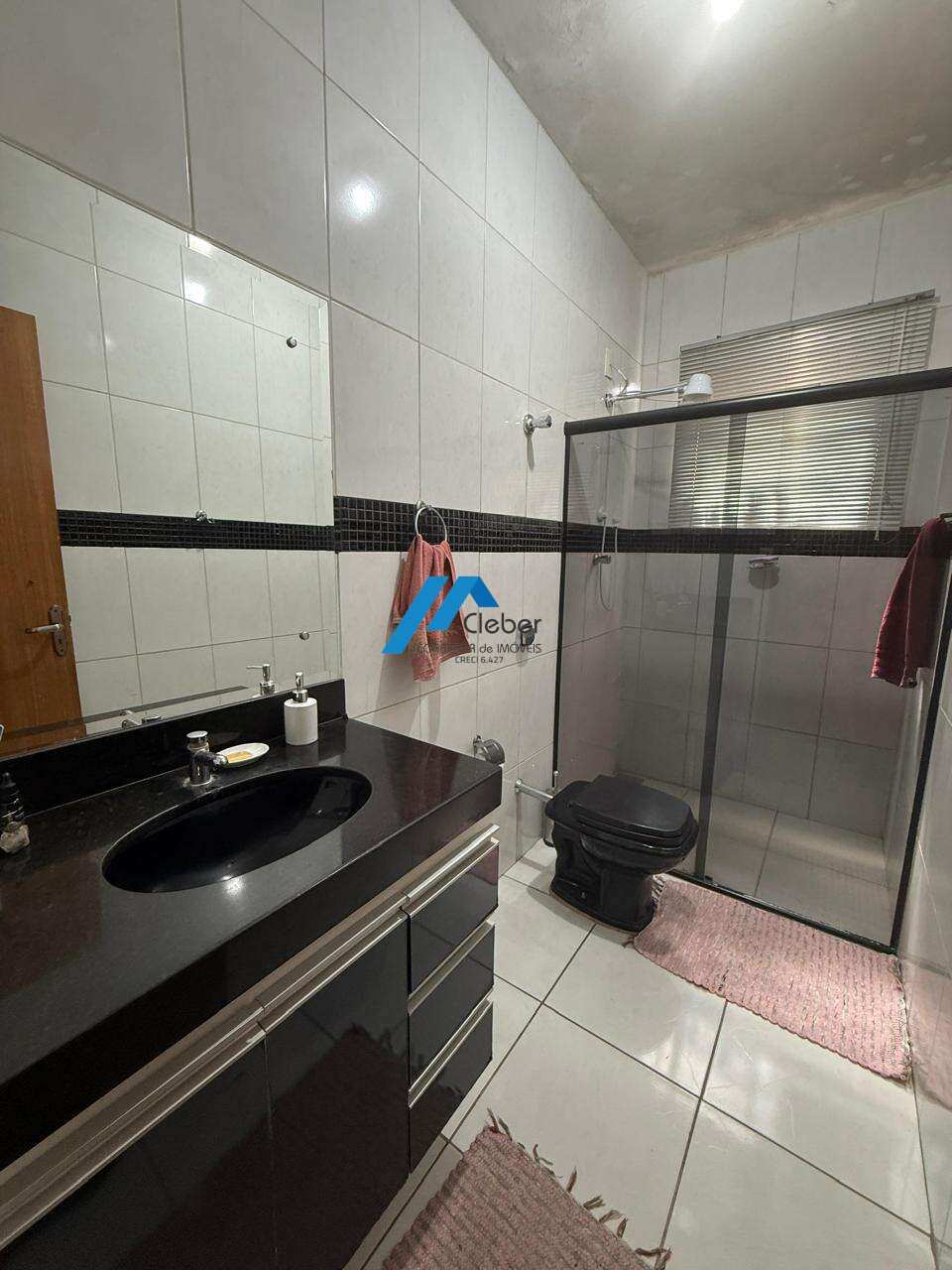 Casa à venda em Divinópolis, Bom Pastor, com 3 quartos, 360m² Casa à venda em Divinópolis, Bom Pastor, com 3 quartos, 360m² - CLÉBER IMÓVEIS