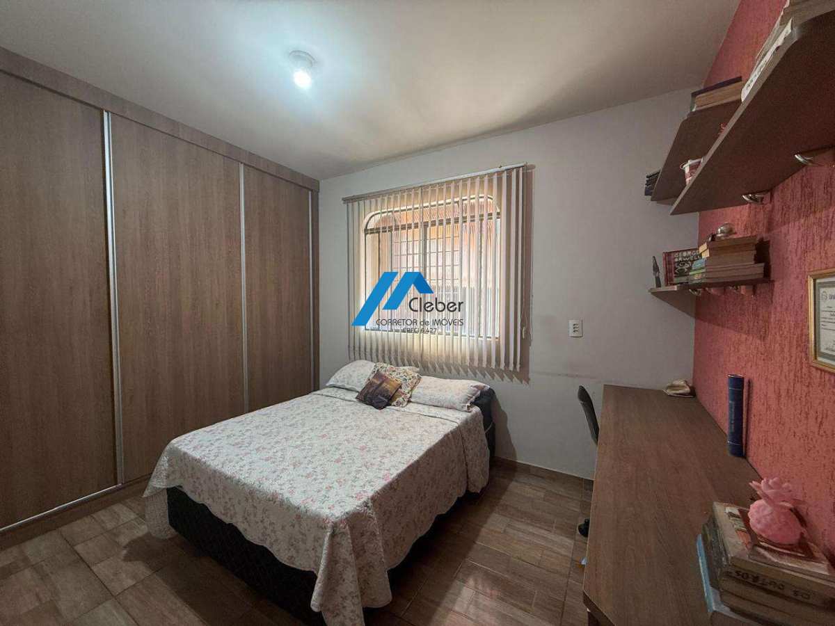 Casa à venda em Divinópolis, Bom Pastor, com 3 quartos, 360m² Casa à venda em Divinópolis, Bom Pastor, com 3 quartos, 360m² - CLÉBER IMÓVEIS