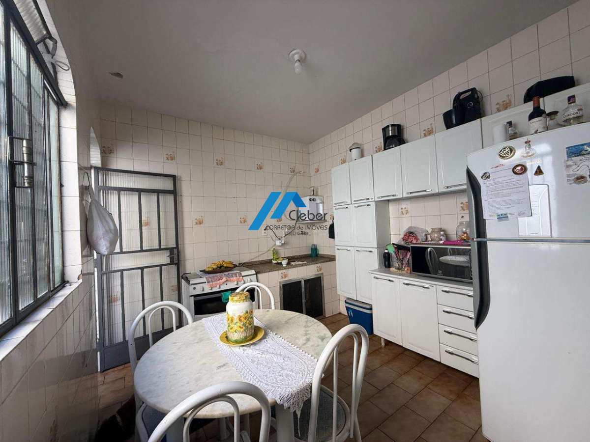 Casa à venda em Divinópolis, Bom Pastor, com 3 quartos, 360m² Casa à venda em Divinópolis, Bom Pastor, com 3 quartos, 360m² - CLÉBER IMÓVEIS