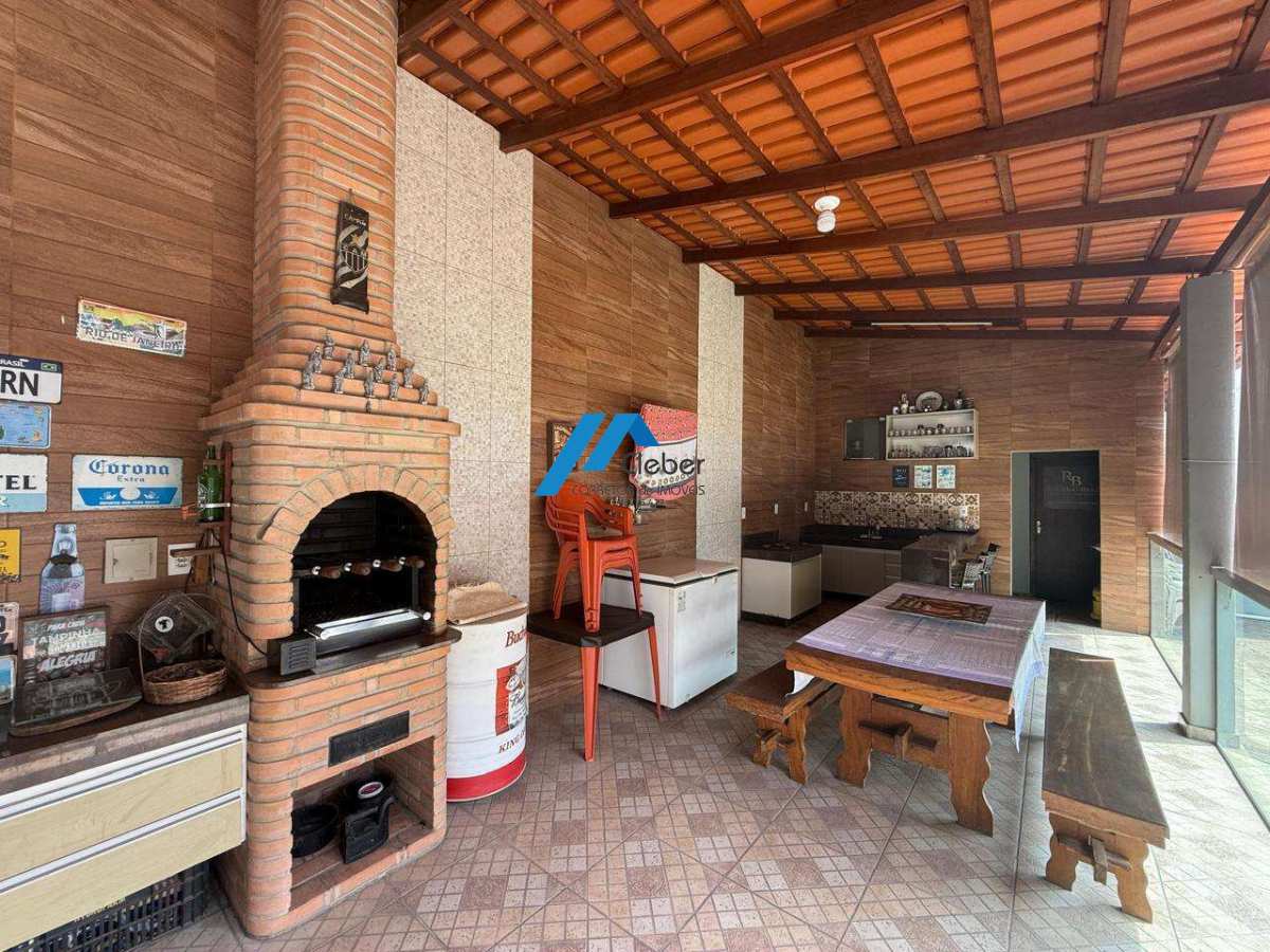Casa à venda em Divinópolis, Bom Pastor, com 3 quartos, 360m² Casa à venda em Divinópolis, Bom Pastor, com 3 quartos, 360m² - CLÉBER IMÓVEIS