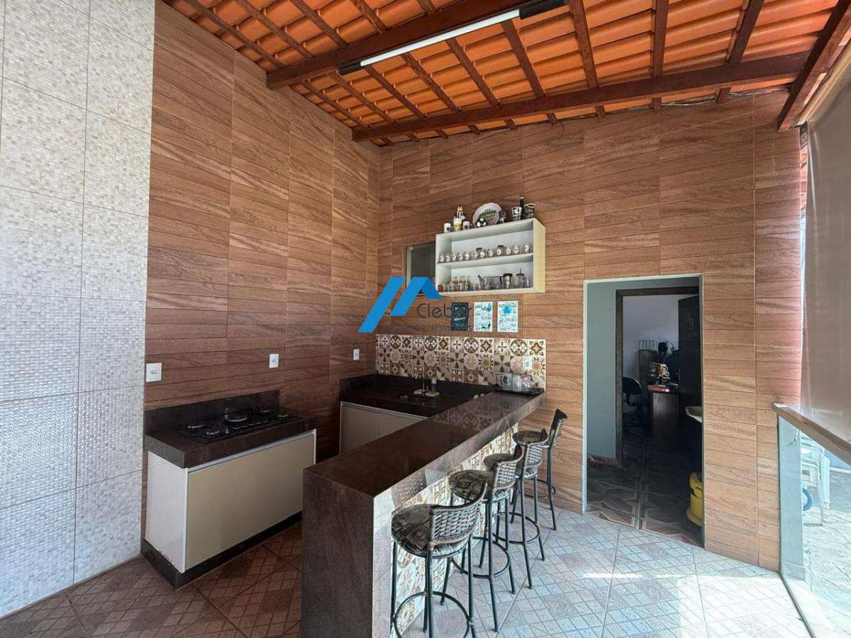 Casa à venda em Divinópolis, Bom Pastor, com 3 quartos, 360m² Casa à venda em Divinópolis, Bom Pastor, com 3 quartos, 360m² - CLÉBER IMÓVEIS