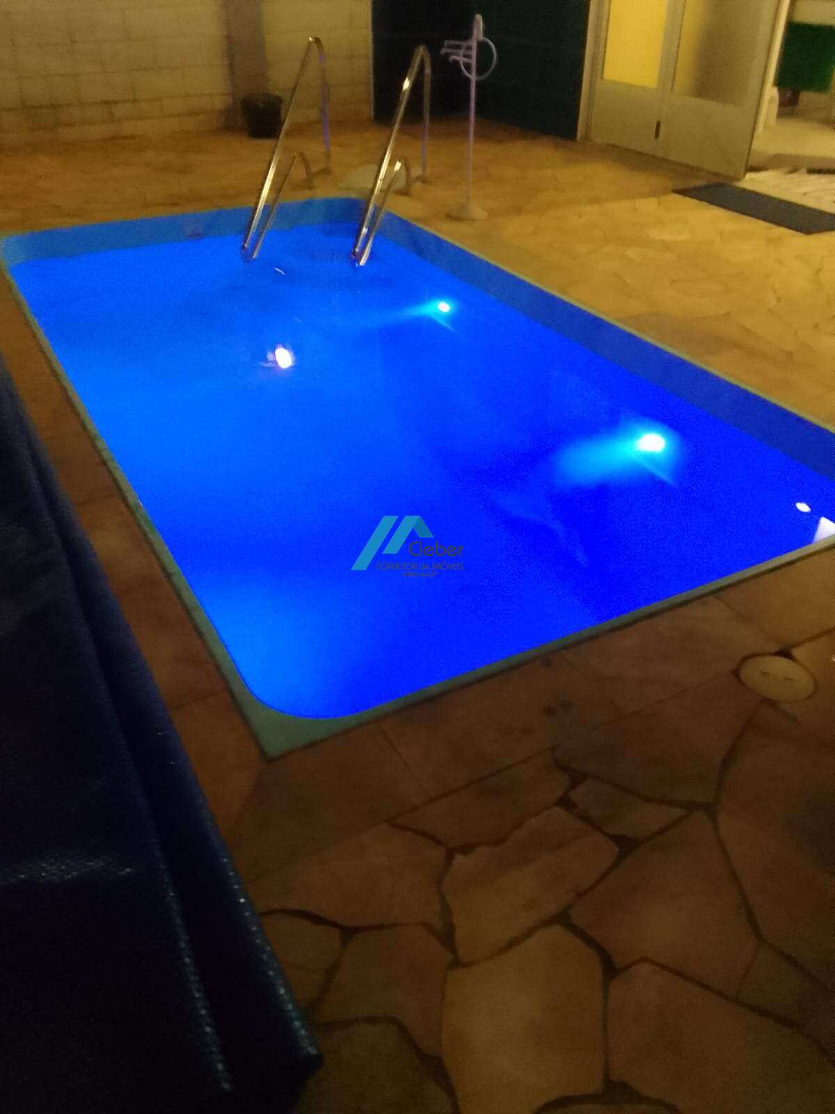 Casa à venda em Divinópolis, JARDIM CANDELÁRIA, com 3 quartos, 300m² - CLÉBER IMÓVEIS