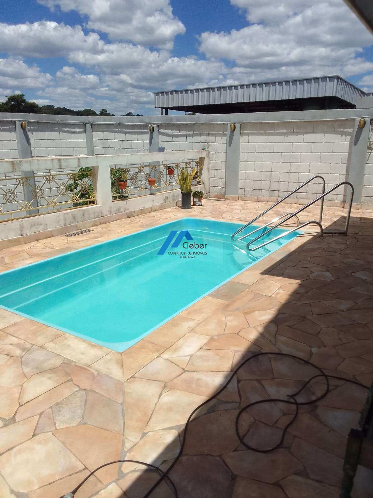 Casa à venda em Divinópolis, JARDIM CANDELÁRIA, com 3 quartos, 300m² - CLÉBER IMÓVEIS