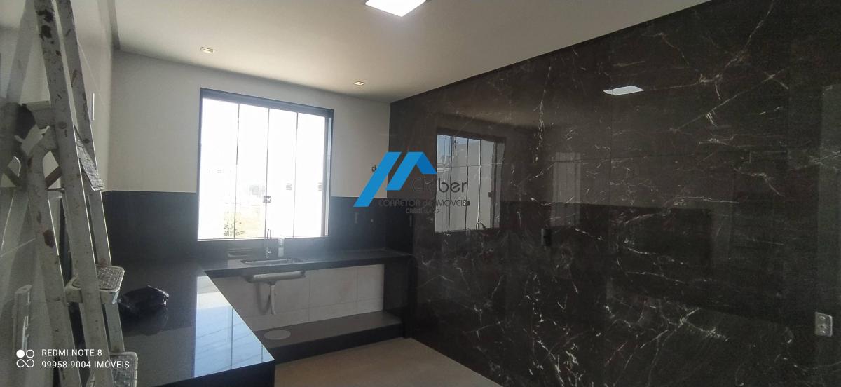 Vendo Casa no Fábio Notini, ótimo acabamento, financiamento CEF. Agende sua visita 37.99958-9004 - CLÉBER IMÓVEIS