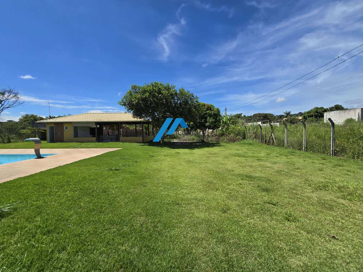 Chácara à venda, no Condomínio fechado, com 3 quartos, 2.000m² - CLÉBER IMÓVEIS