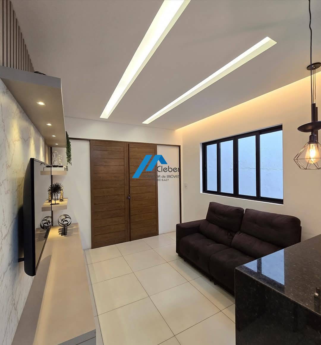 Linda casa semi mobilhada pronta pra morar. Agende sua visita, faça uma proposta. Agendamento  37.99958-9004 - CLÉBER IMÓVEIS