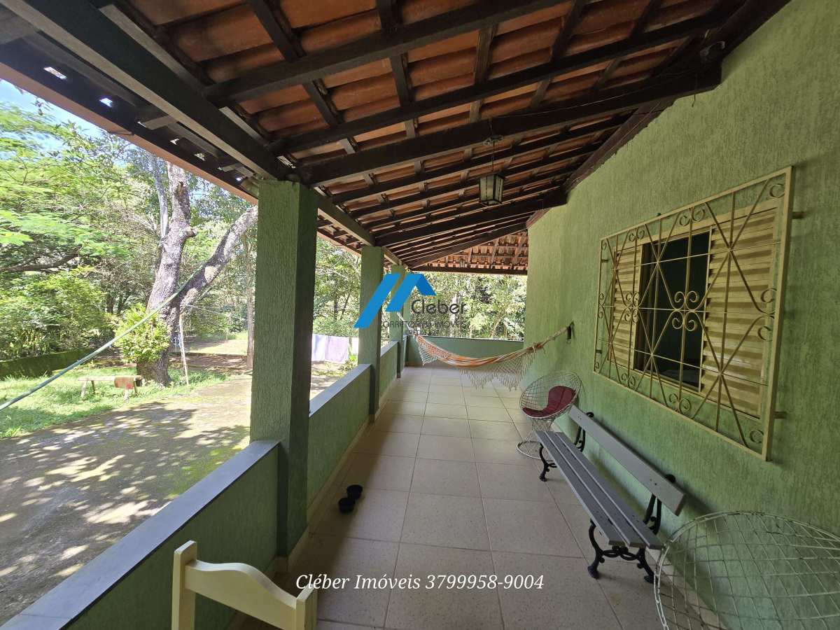 Sítio à venda, 5.000mts², piscina,  arvores centenarias, 3 quartos, 2 banhos, Spa grande, energia solar com escritura. - CLÉBER IMÓVEIS