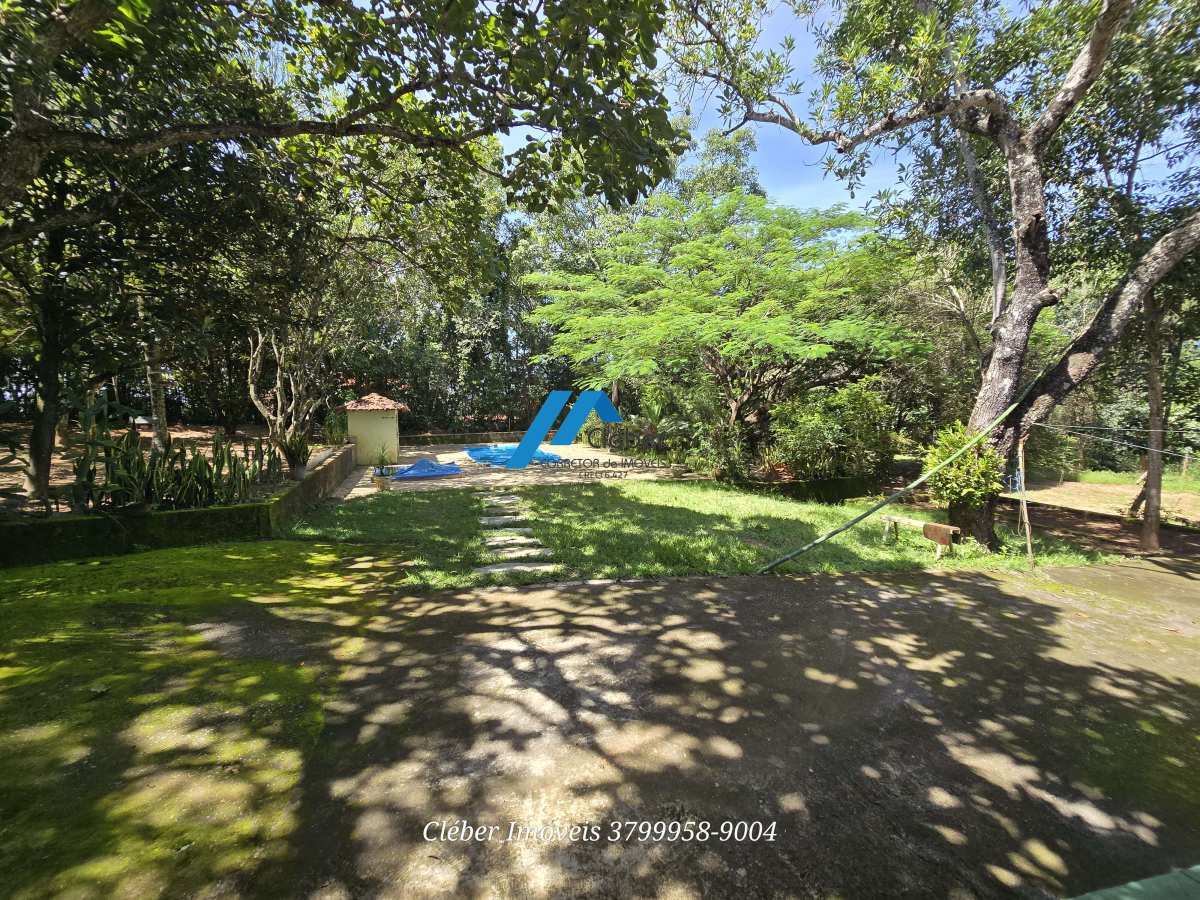 Sítio à venda, 5.000mts², piscina,  arvores centenarias, 3 quartos, 2 banhos, Spa grande, energia solar com escritura. - CLÉBER IMÓVEIS