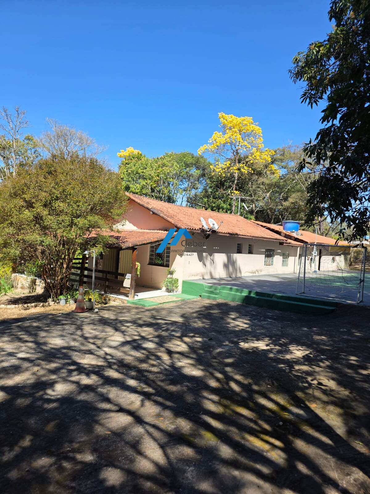 Sítio à venda, com 3 quartos, 10.000m²  proximo  ao Cocuruto Sítio à venda, com 3 quartos, 10.000m²  proximo  ao Cocuruto - CLÉBER IMÓVEIS