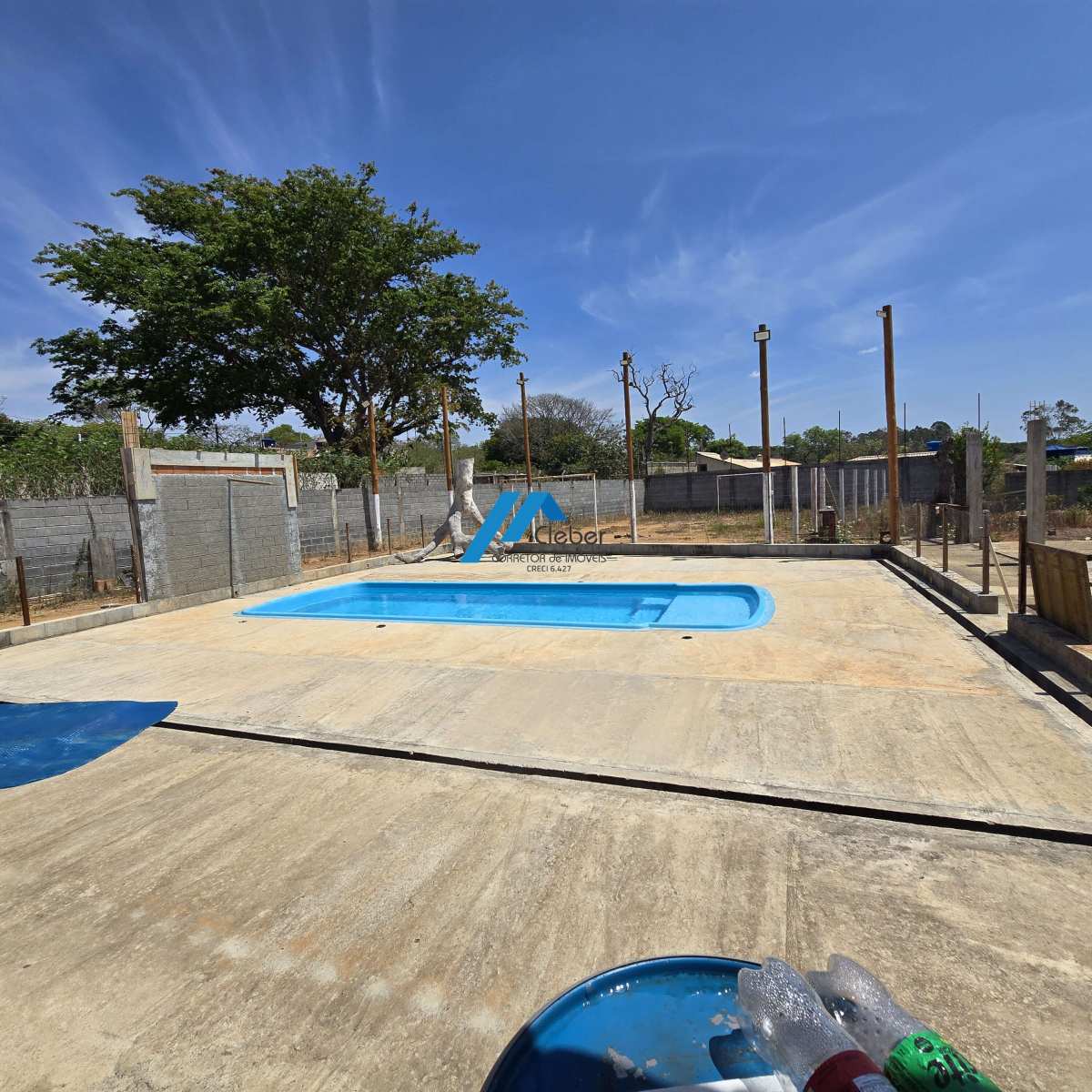 Chacara à venda próxim Cajuru, 2.000m², com Piscina Aquecida - CLÉBER IMÓVEIS